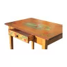 Ein flacher Mahagoni-Schreibtisch mit „Blumen- und Hasen“-Dekor - Moinat - Schreibtische