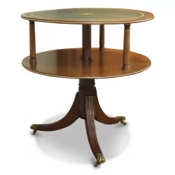 Ein Mahagoni-Säulentisch „Revolving Table“.