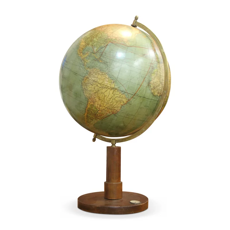 A world map with wooden base and compass - Moinat - Decorating accessories