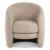 Une assise "Fenna" recouvert d’une fourrure coloris sable - Moinat - Fauteuils