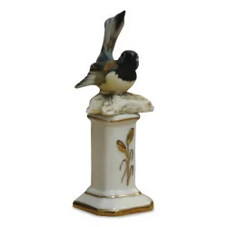 A work \"A nuthatch on a column\" porcelain from Saxony