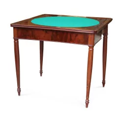 Une table à jeux Louis Philippe en acajou