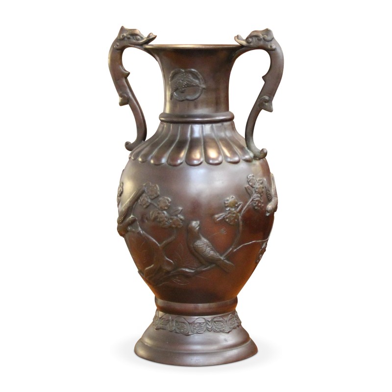 A Japanese bronze vase, \"Dragon and flowers\" decoration - Moinat - Boxes, Urns, Vases A Japanese bronze vase, \"Dragon and flowers\" decoration - Moinat - Boxes, Urns, Vases