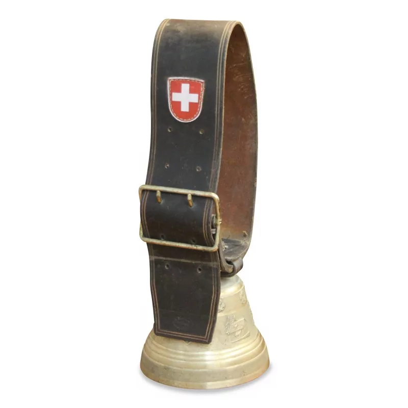 A bronze bell, Swiss crest on the bell and the collar. Foundry M. Brügger. - Moinat - Decorating accessories