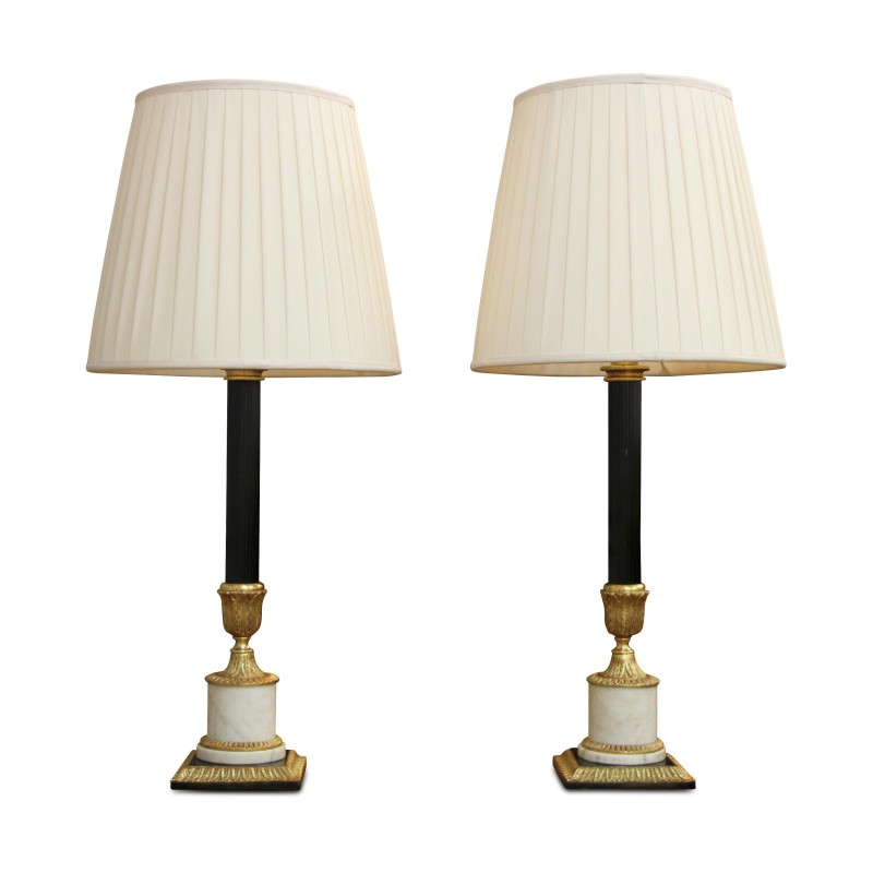 Ein Paar Leuchten mit Marmorsockel, verziert mit Bronze - Moinat - Tischlampen