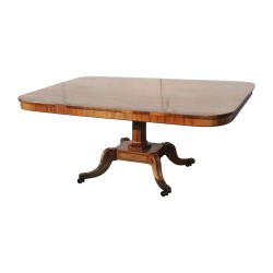 Regency dining room table with central leg on 4 legs