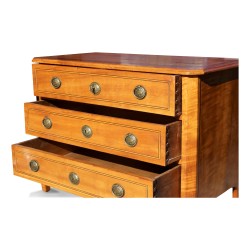 A “Lucerne” chest of drawers in cherry wood. Around 1805. Switzerland