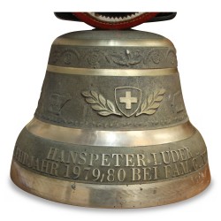 A bronze bell \"1979 / 80 Hanspeter Luder\" from the Berger Bärau foundry