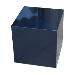 Un bout de canapé "Cube" laqué bleu