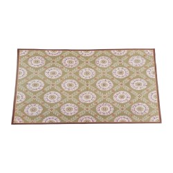 Un tapis "Aubusson", coloris vert, rose, marron et noir