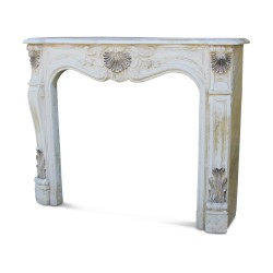 Baroque Louis XV fireplace in used painted stucco.