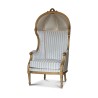 A richly carved beech “Carriage” seat. - Moinat - Armchairs