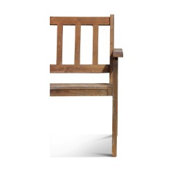 Une assise en teck, deux places. Hauteur assise : 45 cm