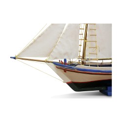 Une maquette de bateau \"Pêche\".