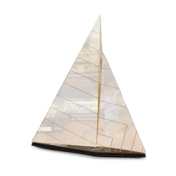 Une maquette de bateau \"Voilier\" en verre \"Art Déco\".