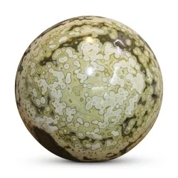 Une sphère en cristal "Jaspe ocean".