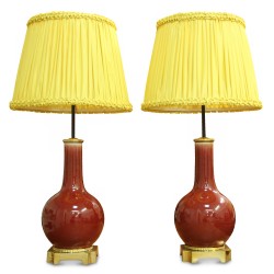 Paire de lampes \"sang de boeuf\"