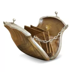 Porte monnaie en forme, intérieur cuir, probablement en argent