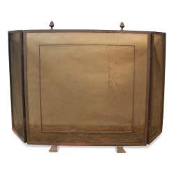 Schmiedeeiserner Kaminschirm mit Gitterwerk. Handarbeit.